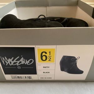 Black lace up wedges